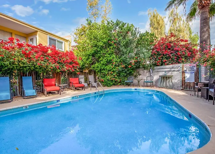 Desert Rose - Secluded One Bedroom In Old Town Scottsdale, Arizona Apartment